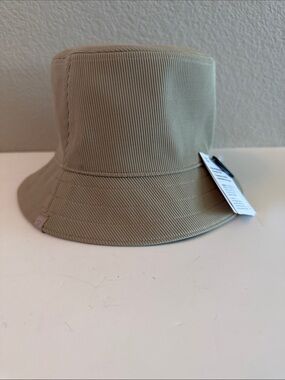 NEW Lululemon Reversible Ribbed Bucket Hat Size S/M Tan Grey Nautical Coastal